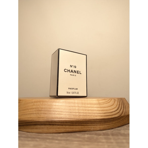 Духи Chanel № 19 14 мл винтаж 1970-х годов сплэш в слюде