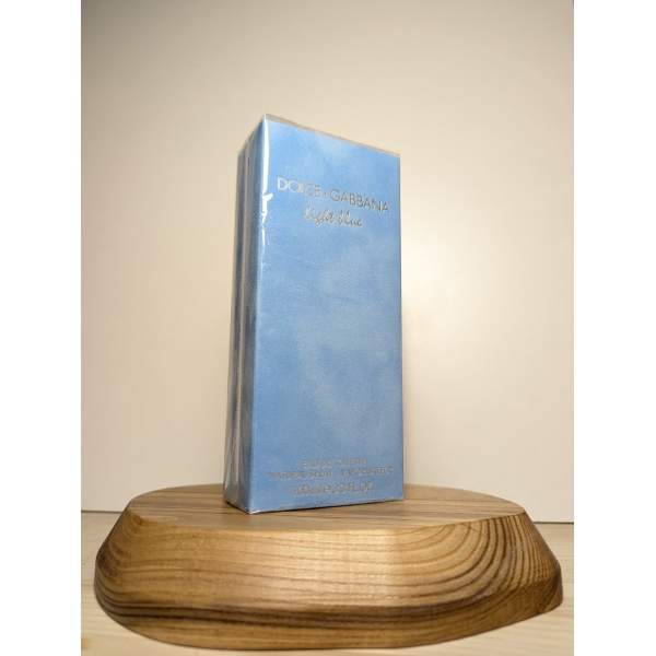 Туалетная вода Dolce&Gabbana Light Blue EDT 100 мл 2010 года спрей в слюде