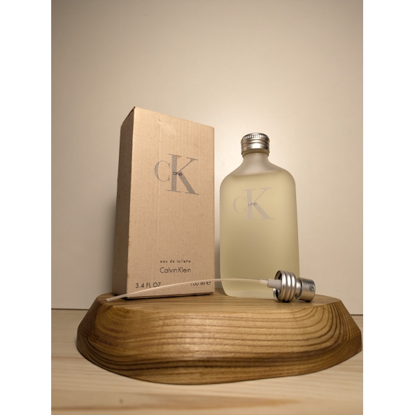 Туалетная вода Calvin Klein CK one EDT 100 мл винтаж 2000 года сплэш