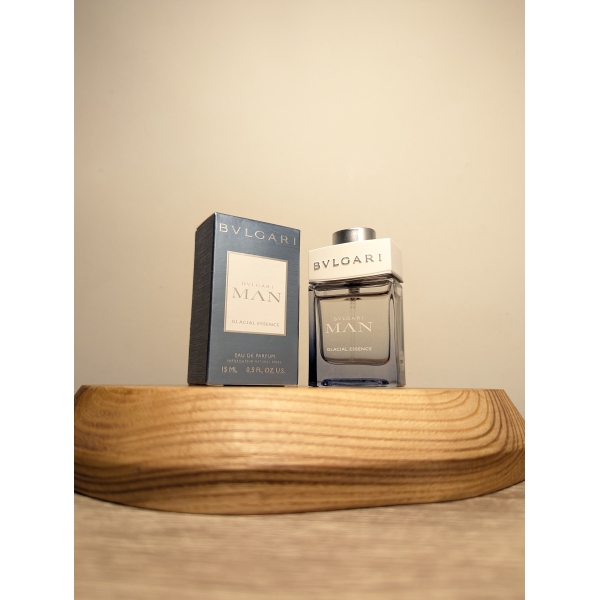 Парфюмерная вода Bvlgari Man Glacial Essence EDP 15 мл 2020 года спрей
